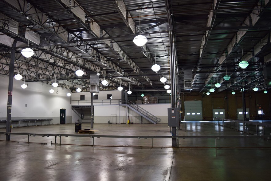 27 Production Dr, Dover, NH à vendre - Photo intérieure - Image 3 de 8