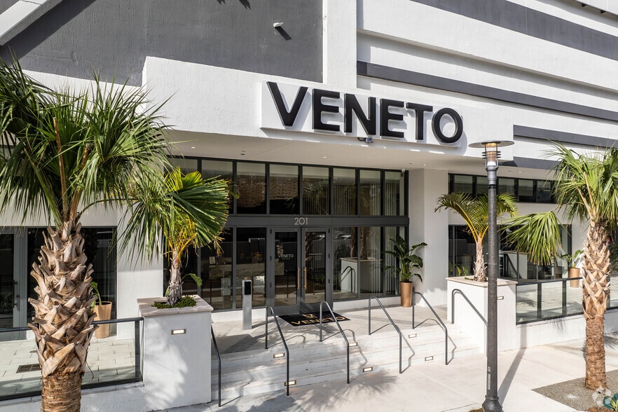 201 SE 6th Ave, Fort Lauderdale, FL for lease - Building Photo - Image 3 of 77