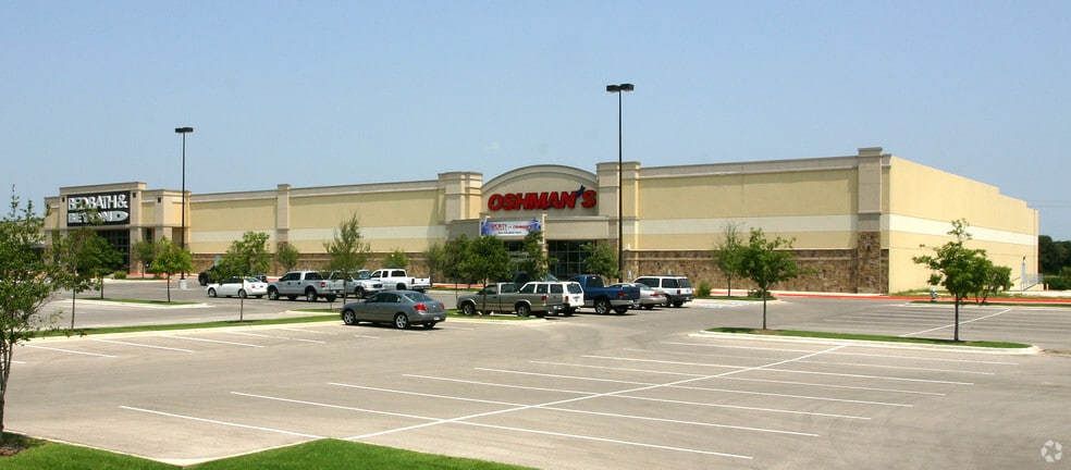 11301 Lakeline Blvd, Austin, TX for lease - Building Photo - Image 3 of 14