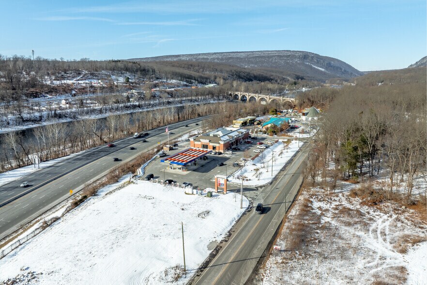 17-19 Simpson Rd, Columbia, NJ à louer - Aérien - Image 3 de 25