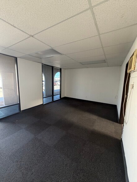 280 Avenida Campillo, Calexico, CA à louer - Photo du bâtiment - Image 3 de 6
