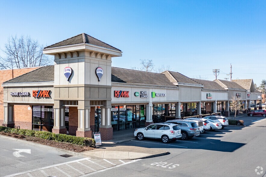 State Hwy 213, Molalla, OR à louer - Photo du bâtiment - Image 1 de 3