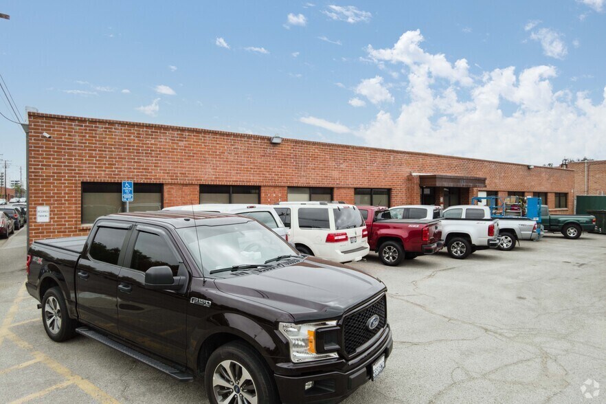 140 Kansas St, El Segundo, CA for sale - Building Photo - Image 3 of 9