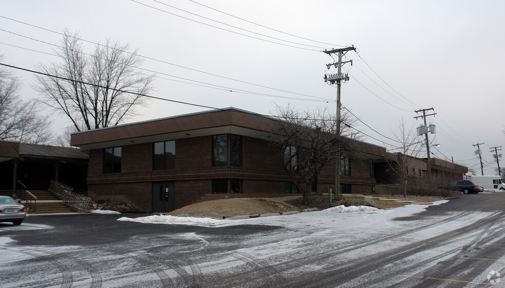 922-938 N State St, Lockport, IL à louer - Photo du bâtiment - Image 3 de 17