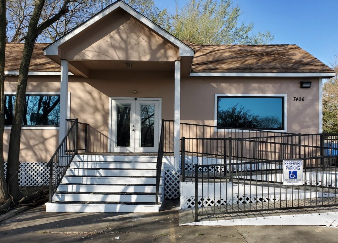 7406 Gulf Fwy, Houston, TX for lease Building Photo- Image 1 of 9