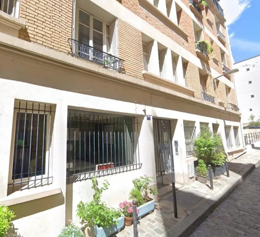 7 Villa De Guelma, Paris for lease Building Photo- Image 1 of 22