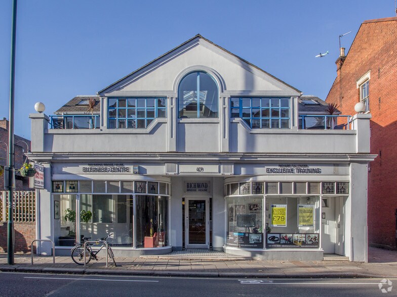 417-421A Richmond Rd, Twickenham à louer - Photo du bâtiment - Image 3 de 4