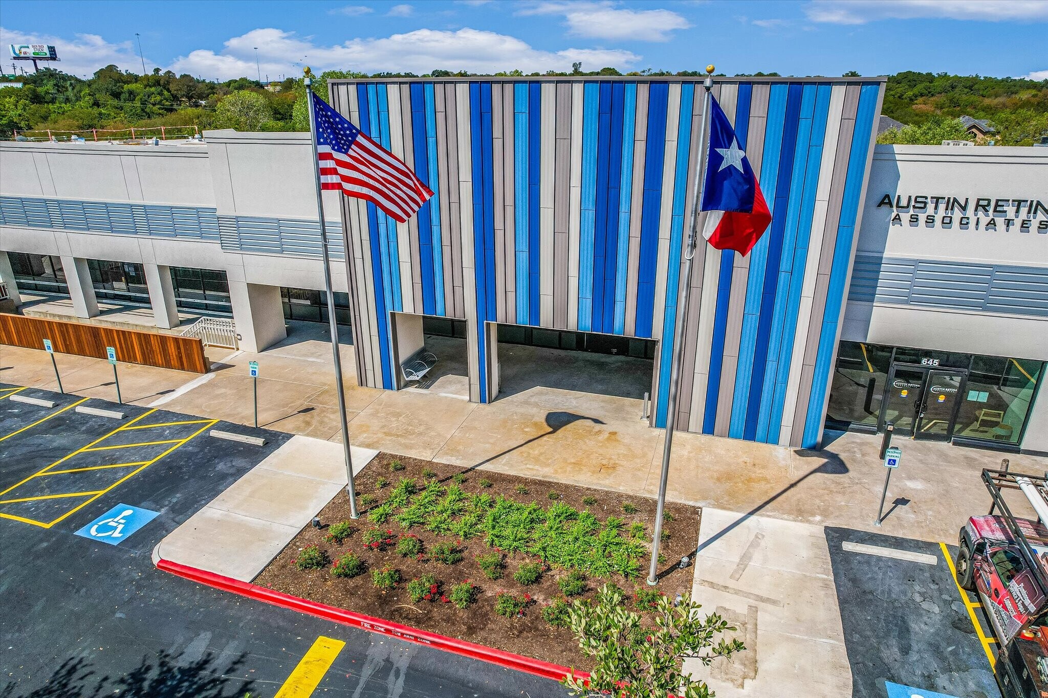 4544 S Lamar Blvd, Austin, TX à vendre Photo du bâtiment- Image 1 de 7