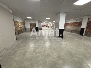 Office/Retail in Barcelona, Barcelona for lease Interior Photo- Image 1 of 8