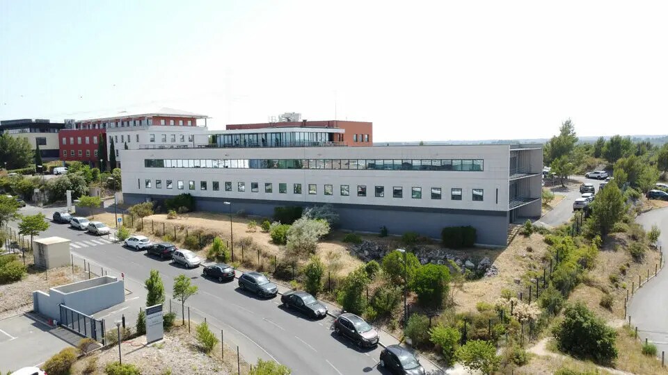 Office in Aix-en-Provence for lease Building Photo- Image 1 of 6