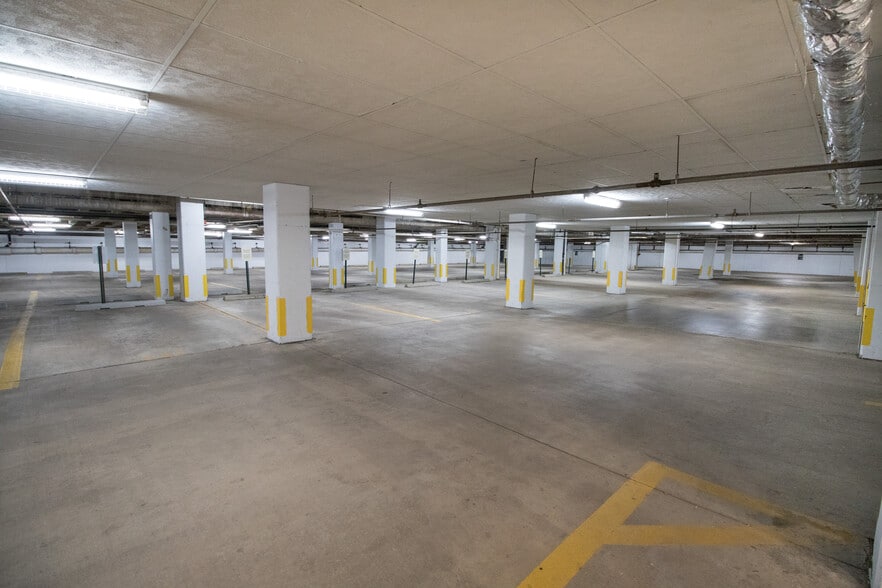 1945 old gallows Rd, Vienna, VA for lease - Interior Photo - Image 2 of 48