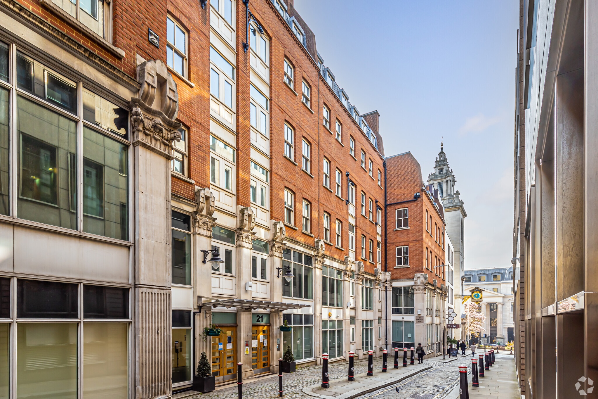 21-26 Garlick Hl, London for lease Primary Photo- Image 1 of 14