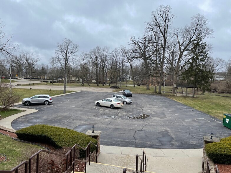 621 W Oliver St, Owosso, MI à louer - Autre - Image 3 de 14