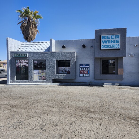 35 Acoma Blvd S, Lake Havasu City, AZ à vendre - Photo du bâtiment - Image 2 de 32