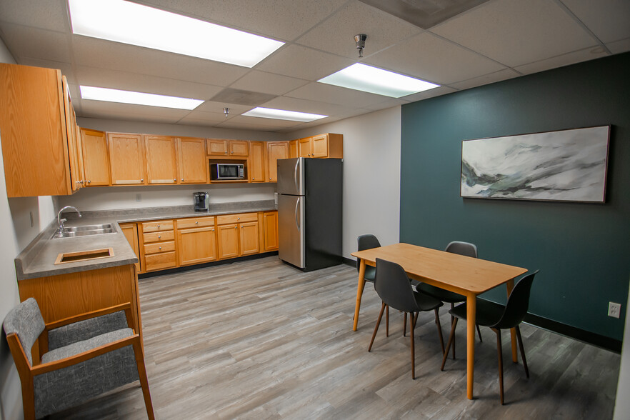 660 Flormann St, Rapid City, SD for lease - Interior Photo - Image 3 of 27