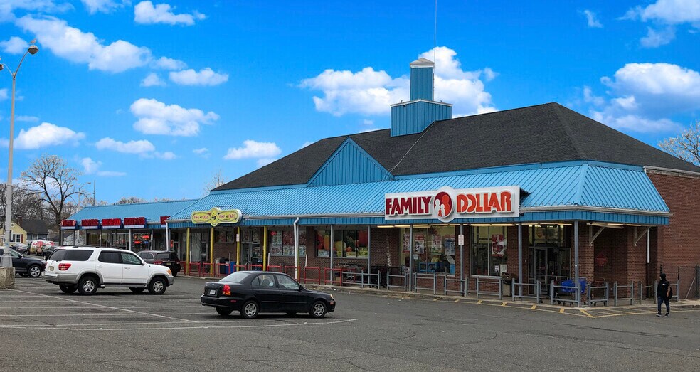 621 Hamilton St, Somerset, NJ à louer - Photo du bâtiment - Image 1 de 3