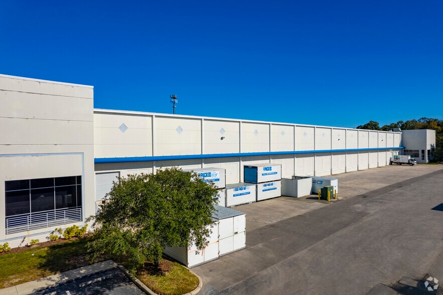 8600-8655 Elm Fair Blvd, Tampa, FL for lease - Building Photo - Image 3 of 35