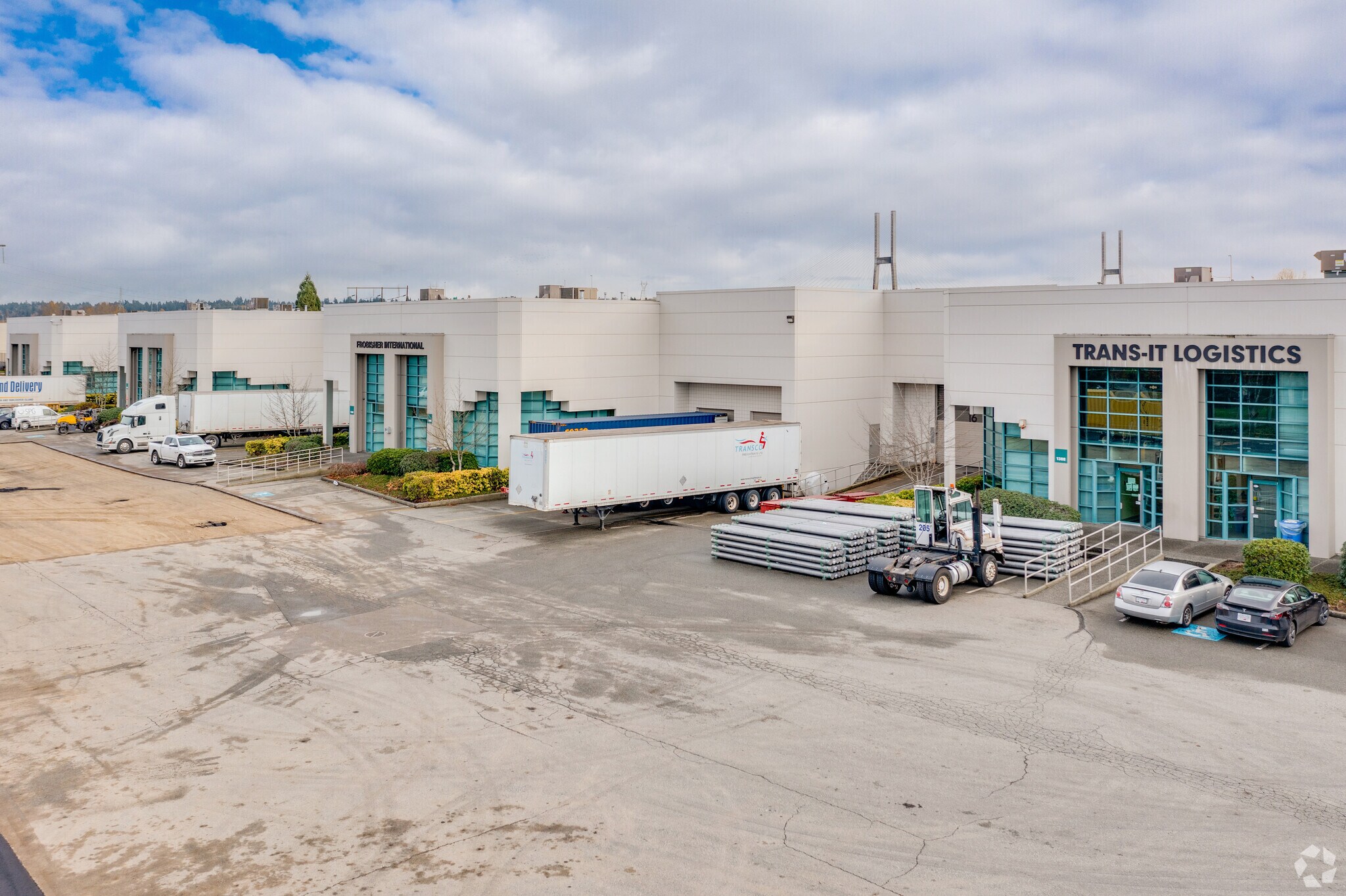 1360-1396 Cliveden Av, Delta, BC for sale Primary Photo- Image 1 of 1