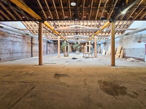 1930 E Huntingdon St, Philadelphia, PA for lease Interior Photo- Image 2 of 10
