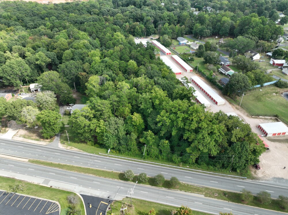 Terrain dans Kannapolis, NC à vendre Photo du b timent- Image 1 de 12