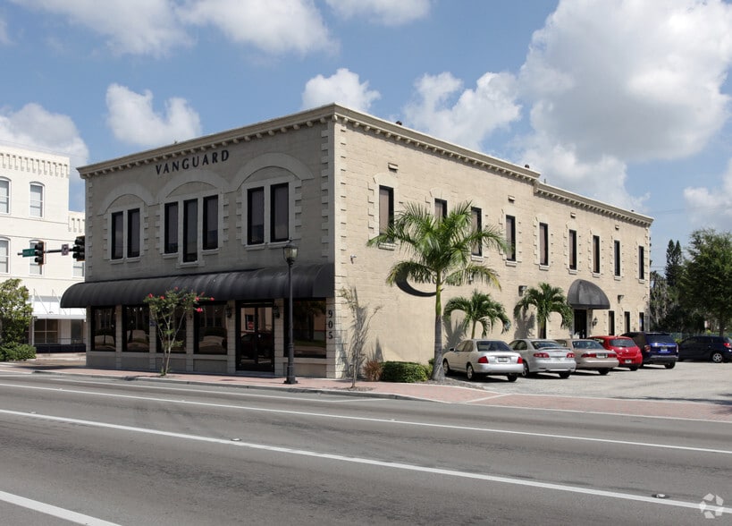 905 Manatee Ave E, Bradenton, FL for lease - Building Photo - Image 3 of 9