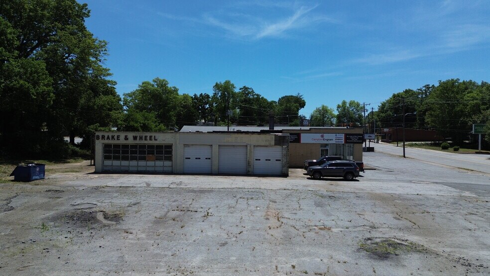 903 S Main St, Anderson, SC à vendre - Photo du bâtiment - Image 2 de 4