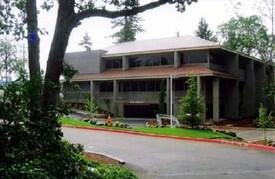 4263 Commercial St SE, Salem, OR à louer - Photo du bâtiment - Image 3 de 4