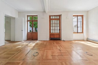 More details for 11 Rue Chateaubriand, Paris - Multifamily for Sale