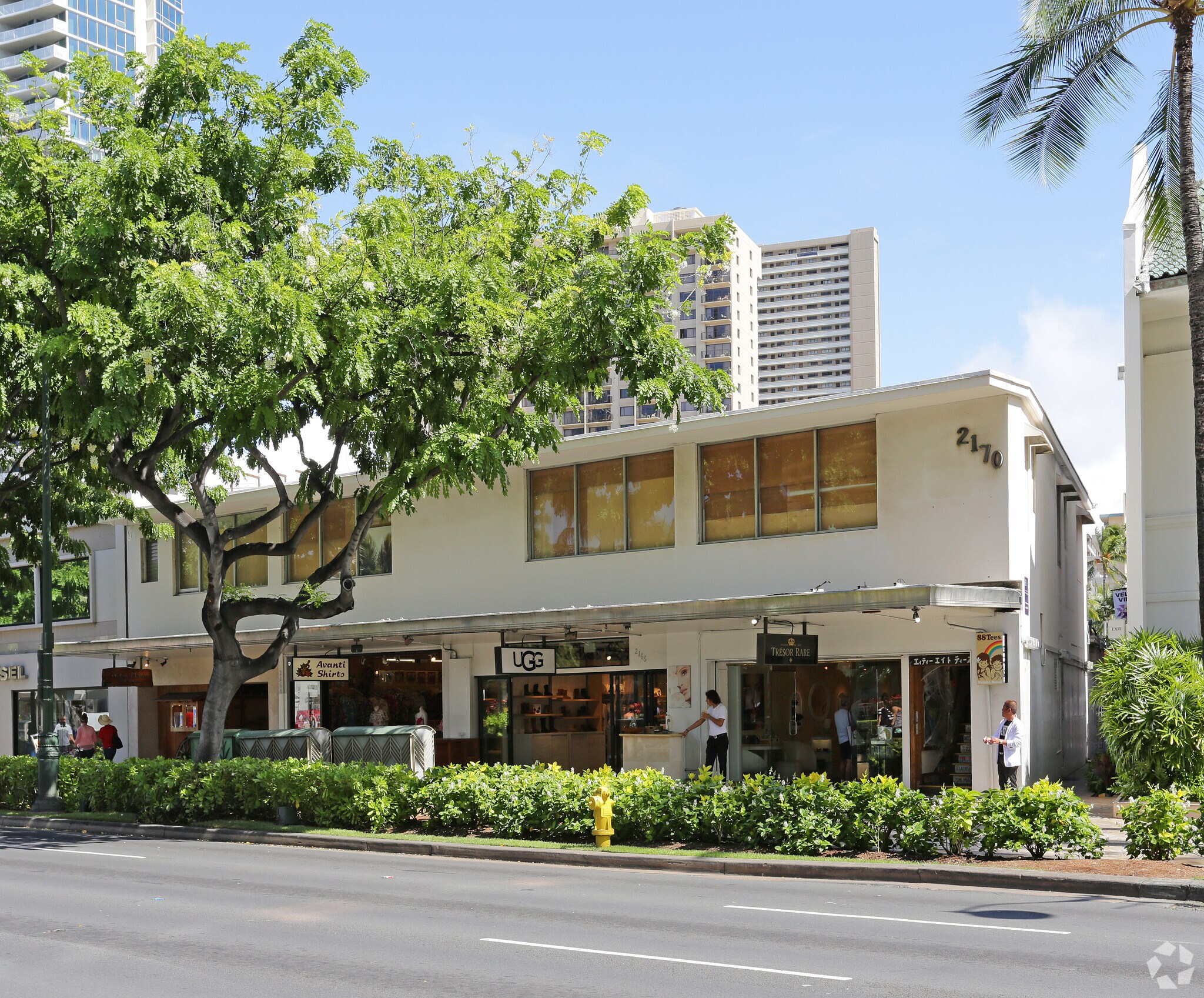 2162-2170 Kalakaua Ave, Honolulu, HI à louer Photo principale- Image 1 de 4