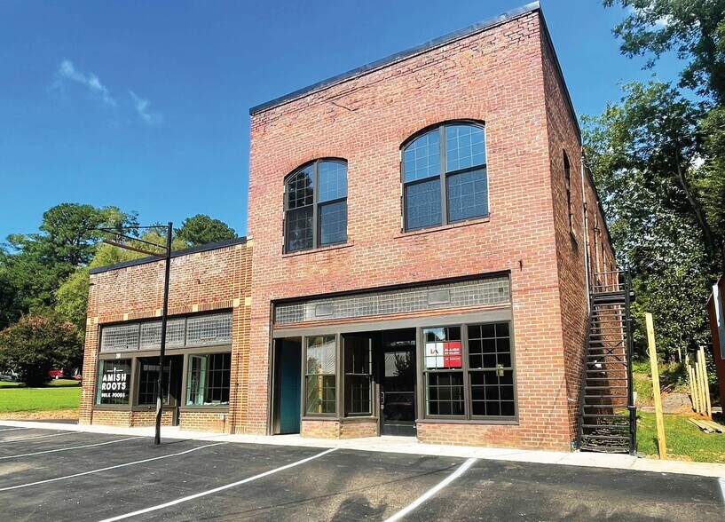 201-207 Post Office Rd, Moncure, NC à louer - Photo du bâtiment - Image 1 de 2