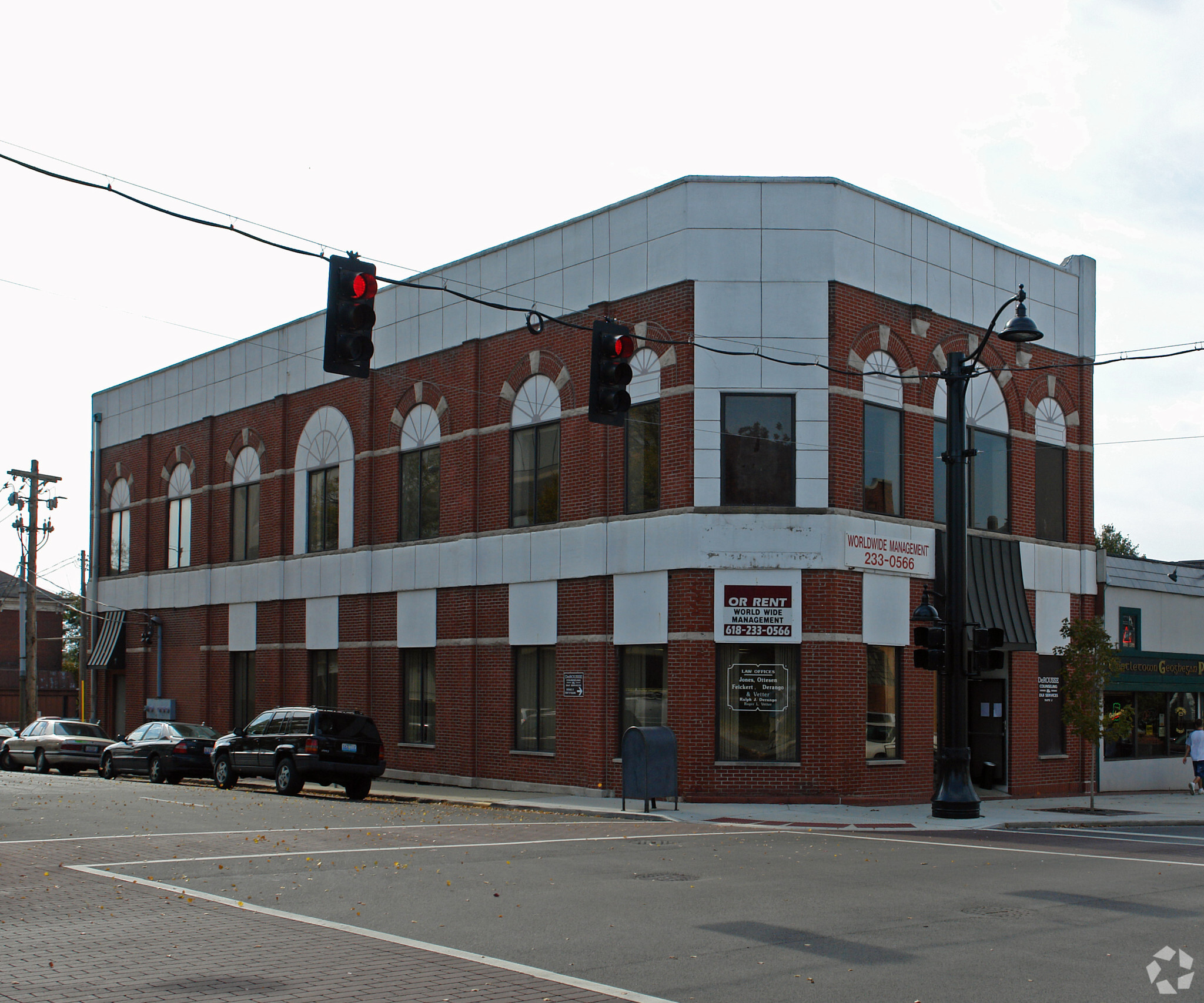 100 W Main St, Belleville, IL for sale Primary Photo- Image 1 of 1