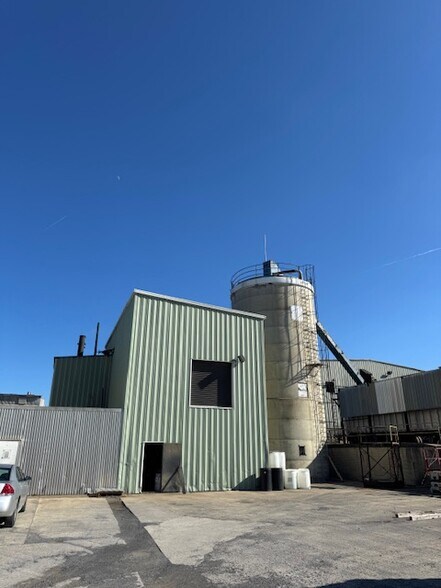 272 Mule Academy Rd, Fishersville, VA à vendre - Photo du bâtiment - Image 3 de 17