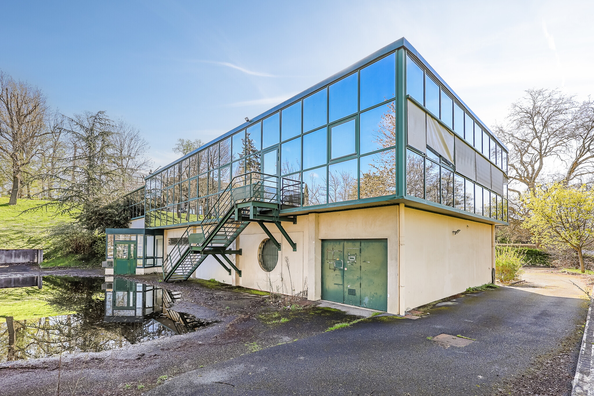 41 Allée Des Cyprès, Limonest for sale Primary Photo- Image 1 of 10