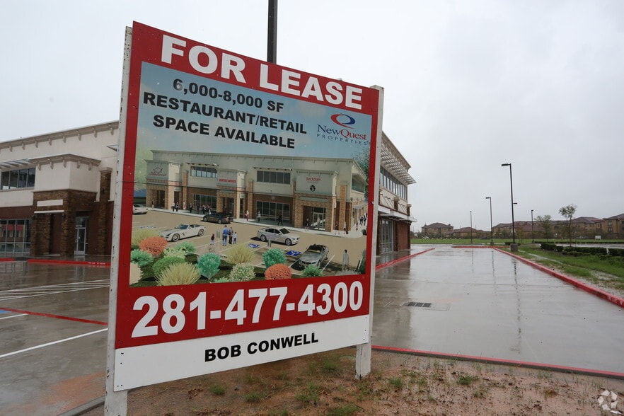 20702 Katy Fwy, Katy, TX for lease - Building Photo - Image 2 of 2