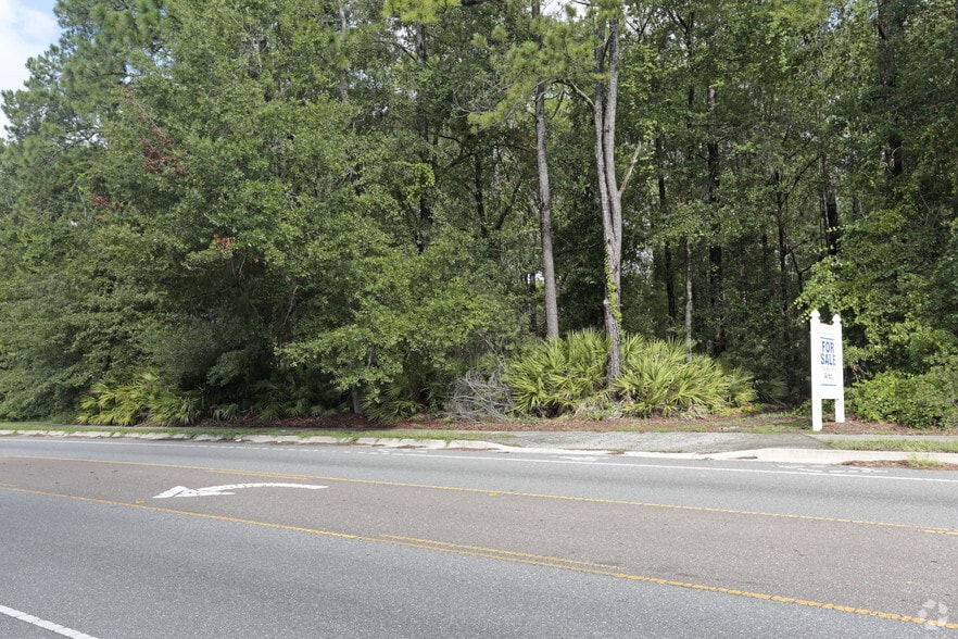 3800 N Old Middleburg Rd, Jacksonville, FL for sale - Primary Photo - Image 1 of 4
