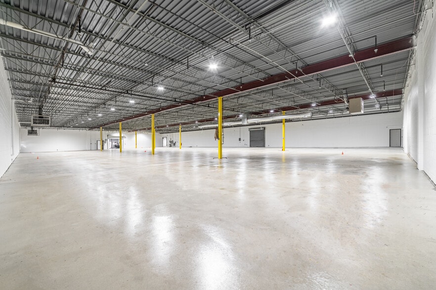 330 E Route 22, Lake Zurich, IL for lease - Building Photo - Image 2 of 17