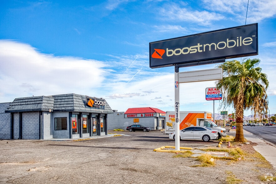 2110 E Cheyenne Ave, North Las Vegas, NV for lease - Building Photo - Image 3 of 3