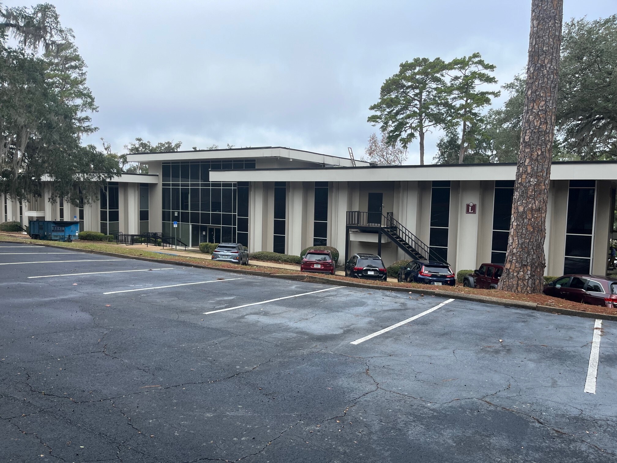 325 John Knox Rd, Tallahassee, FL à louer Photo du bâtiment- Image 1 de 12