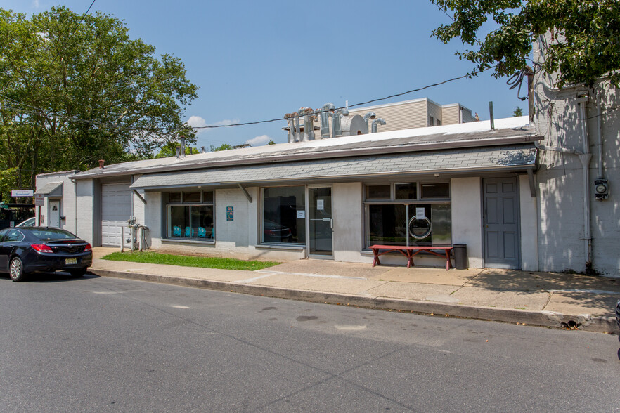 99 S Main St, Lambertville, NJ à vendre - Photo du b timent - Image 1 de 21