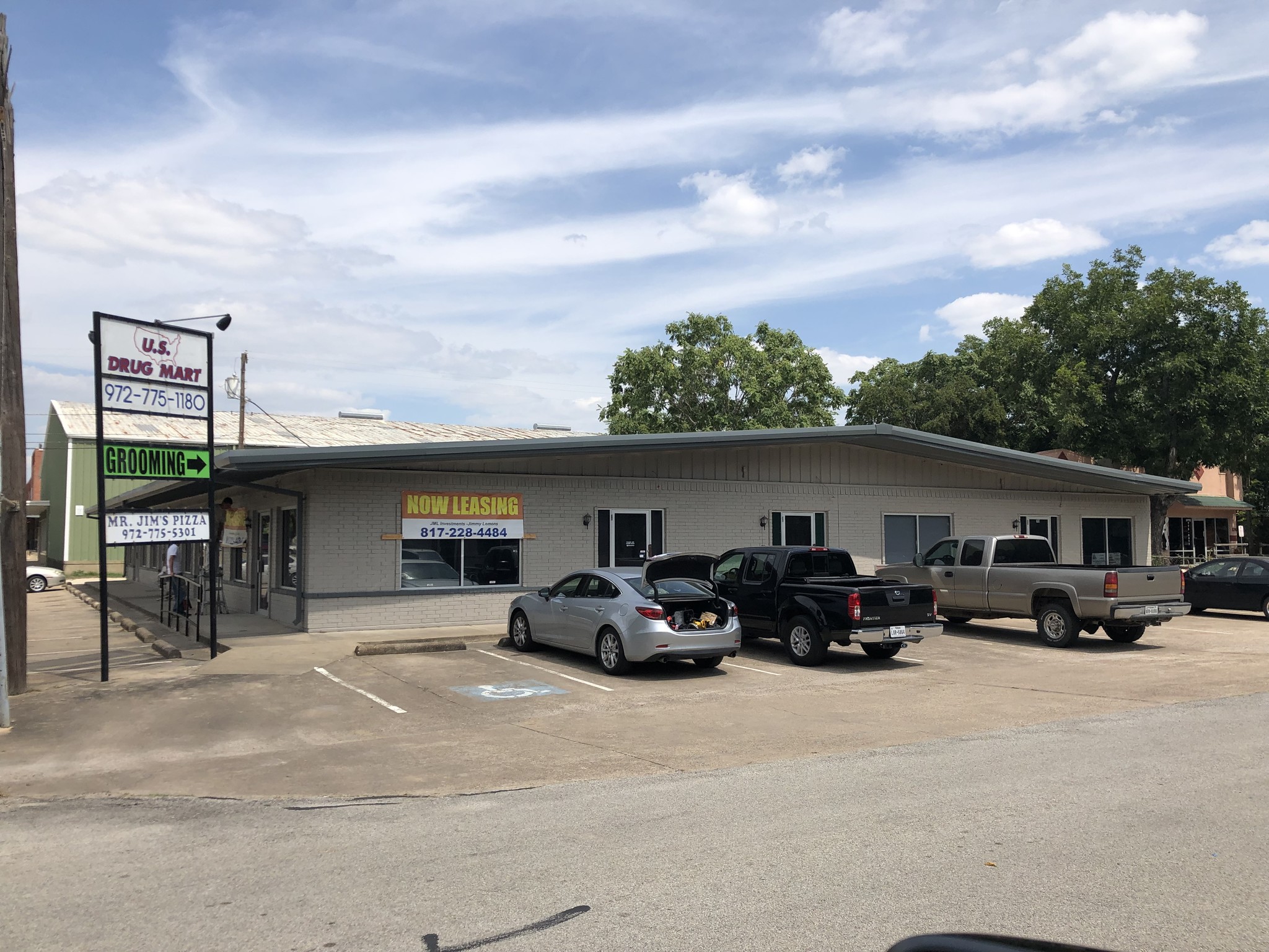 304-310 W Avenue F, Midlothian, TX for lease Building Photo- Image 1 of 7