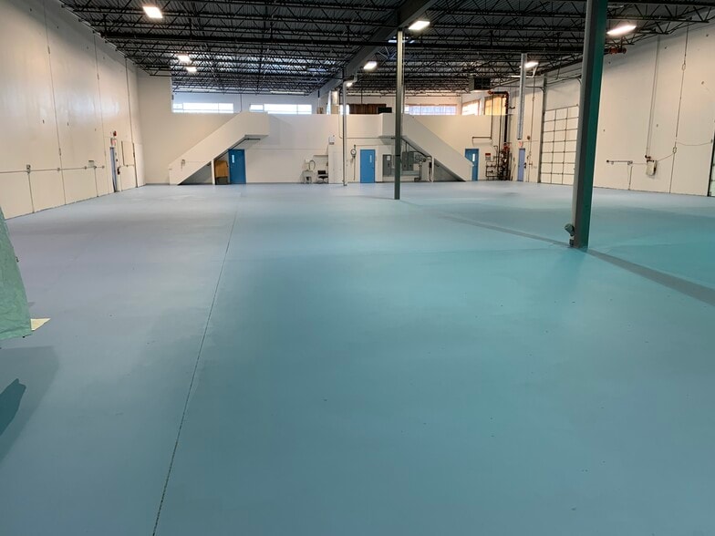 7221 72nd St, Delta, BC for lease - Building Photo - Image 2 of 4