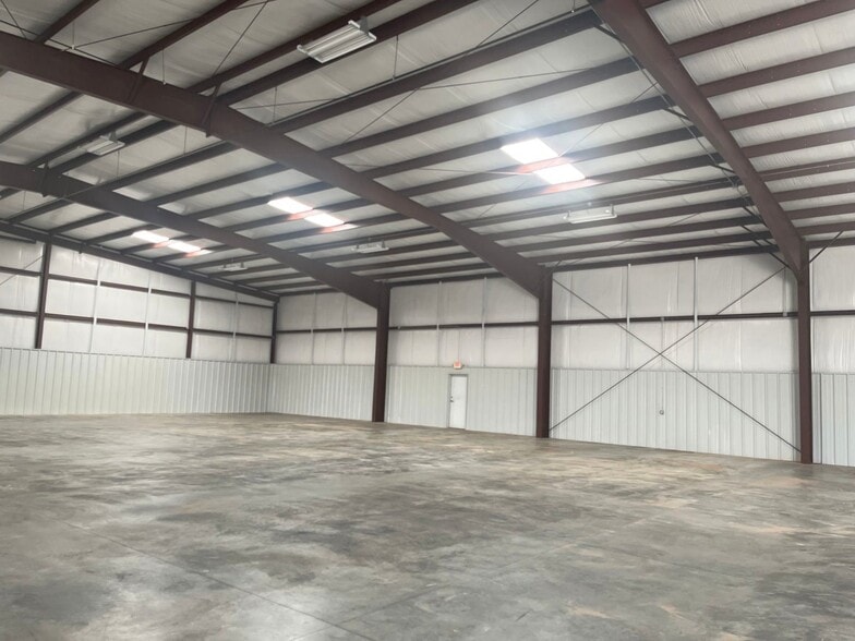 101 E Hill St, Oklahoma City, OK for lease - Interior Photo - Image 3 of 7