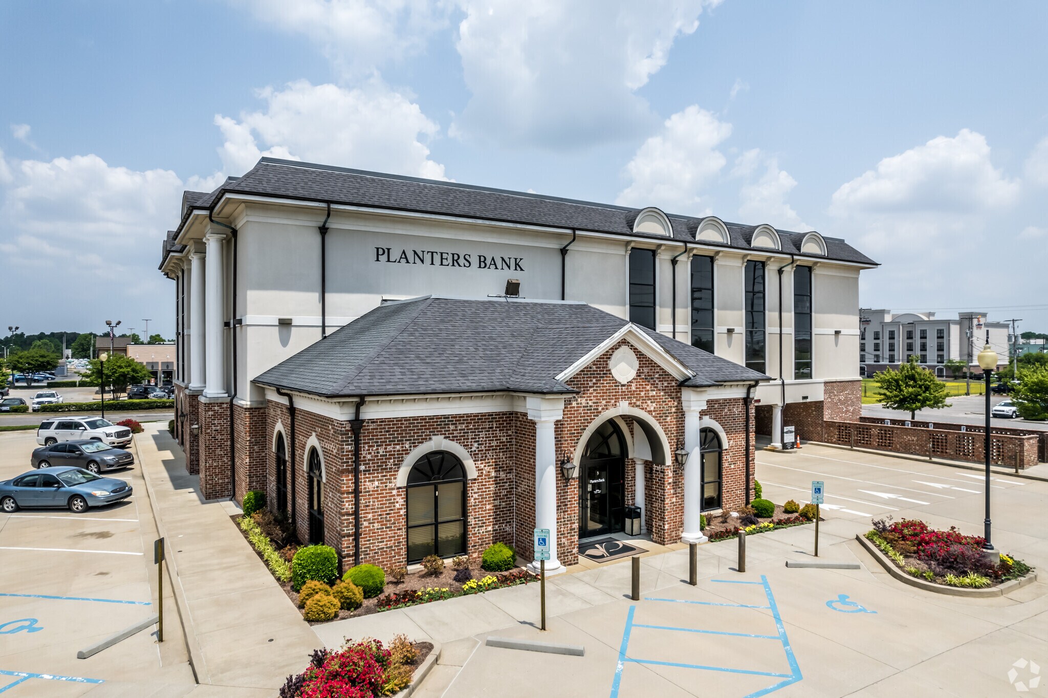 232 Goodman Rd W, Southaven, MS à louer Photo du bâtiment- Image 1 de 7