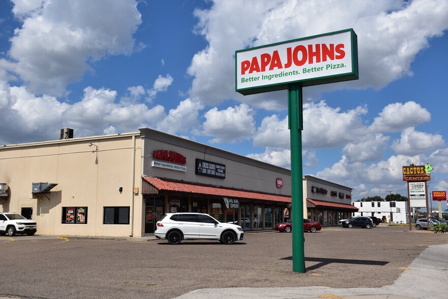 717 S 14th St, Kingsville, TX for sale - Building Photo - Image 2 of 9