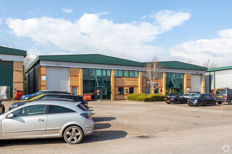 Caen Vw, Swindon à louer - Photo du bâtiment - Image 2 de 3