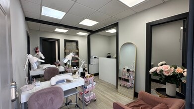 509-513 Red Bank Rd, Goose Creek, SC for lease Interior Photo- Image 1 of 9