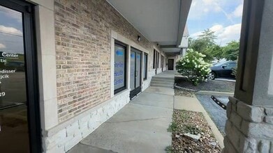 1153 Bryan Rd, O'Fallon, MO à louer - Vidéo sur l’inscription commerciale