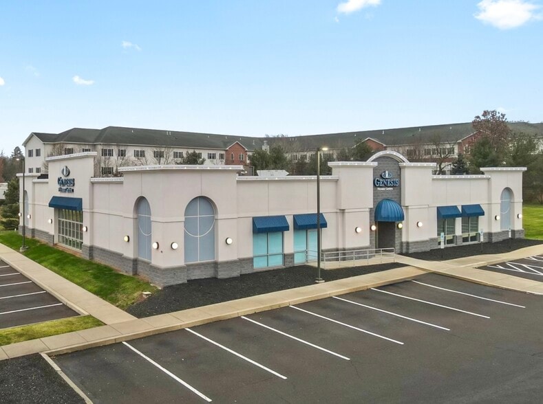 671 Main St, Harleysville, PA for lease - Building Photo - Image 2 of 17