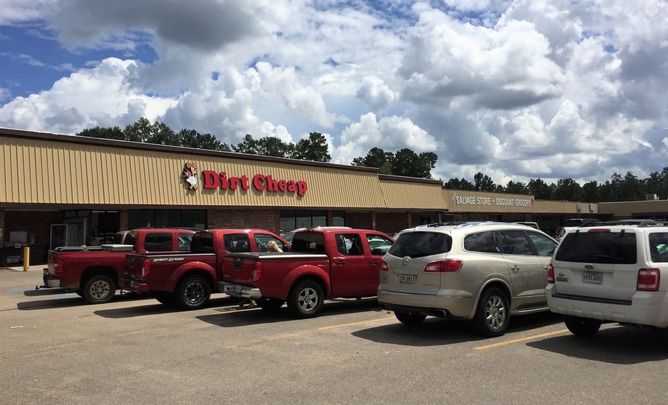 1910-1926 Washington St, Franklinton, LA for lease - Building Photo - Image 2 of 9