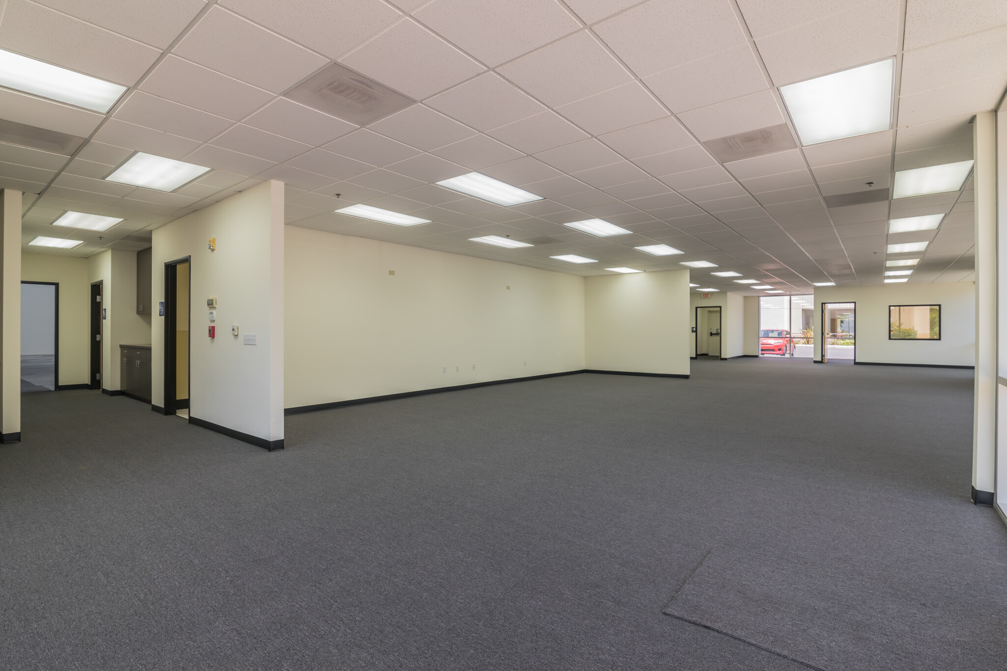 1251 Puerta Del Sol, San Clemente, CA à vendre Photo intérieure- Image 1 de 17